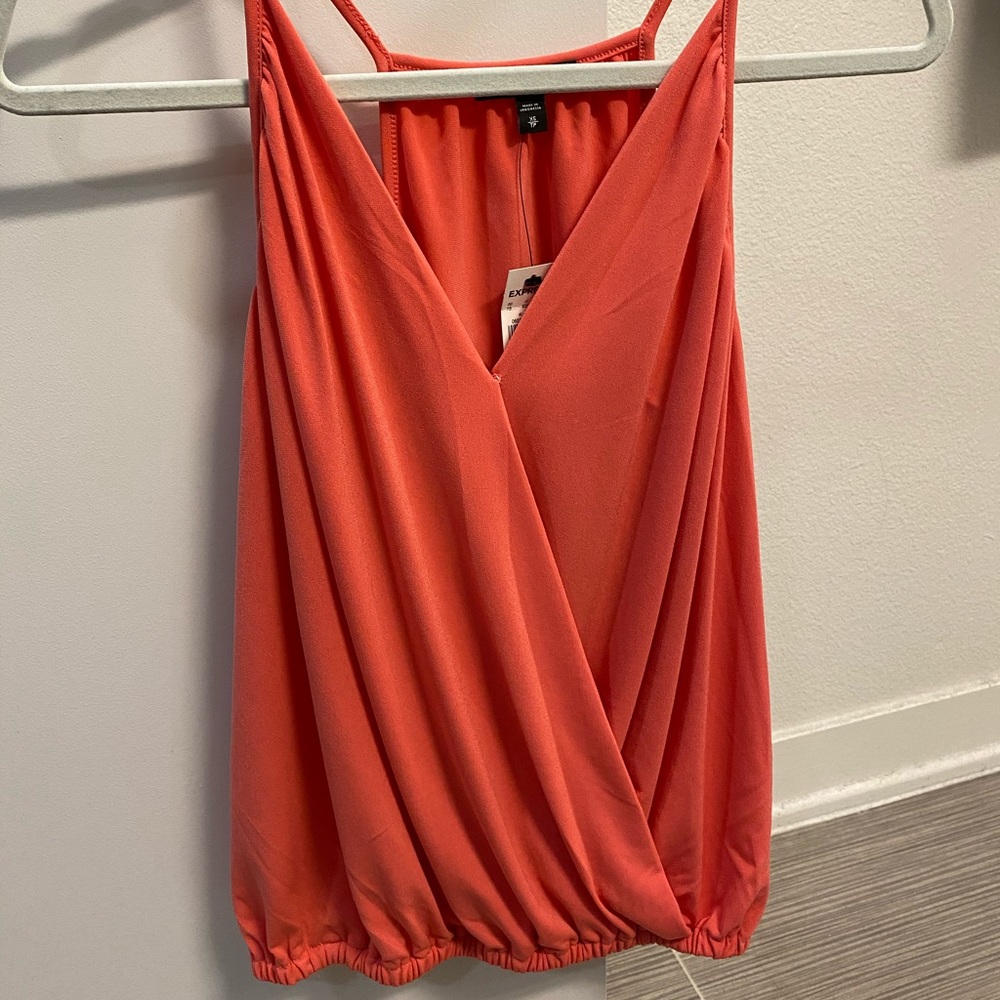 Women’s pink tank top from express